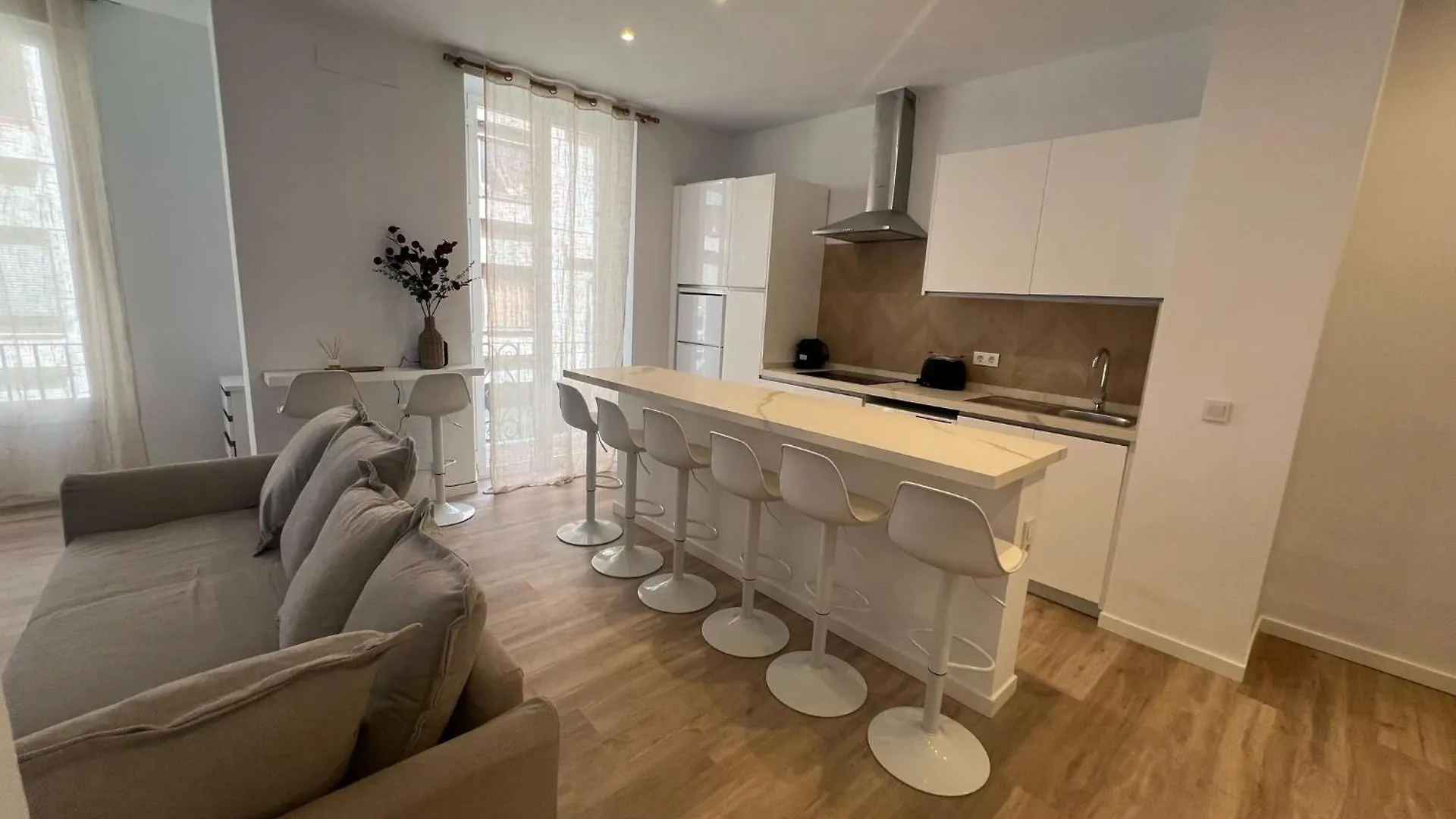 Apartment Apto Gran Capitan Center I - Parking Cordoba Spain