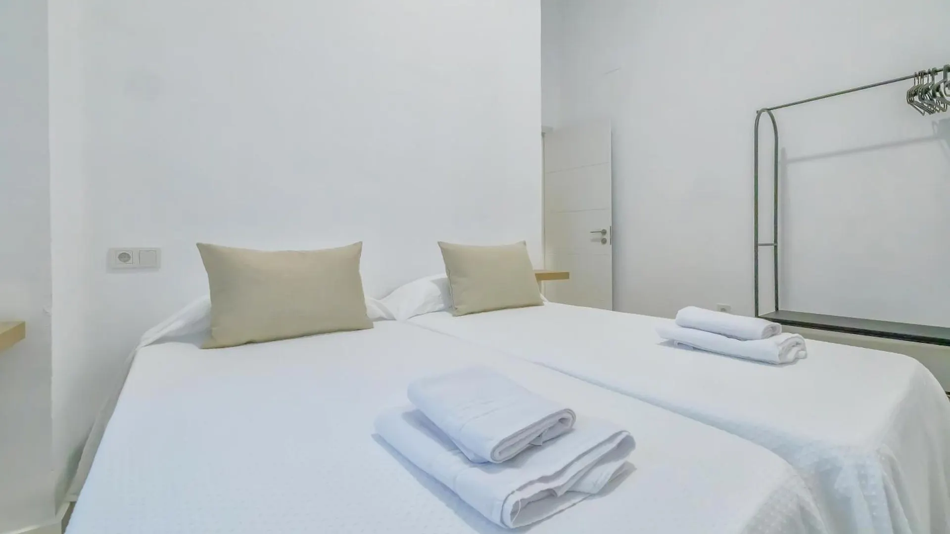 Apto Gran Capitan Center I - Parking Cordoba Apartment